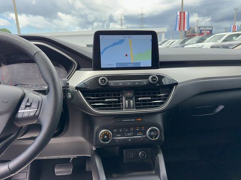 Certified 2020 Ford Escape SEL FWD image 21
