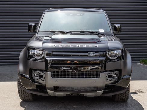 Used 2024 Land Rover Defender 110 Carpathian Edition AWD/4WD image 7