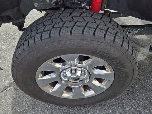 Used 2017 Ford F350 Lariat w/ Lariat Ultimate Package image 14