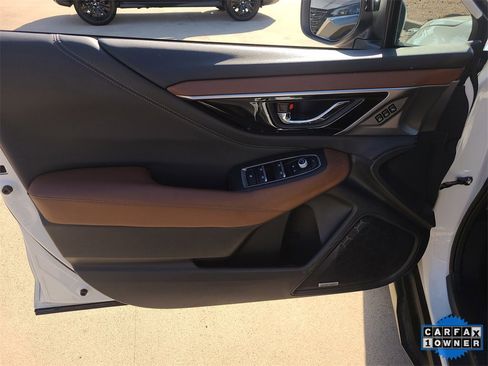 Used 2022 Subaru Outback Touring w/ Popular Package #2 image 19