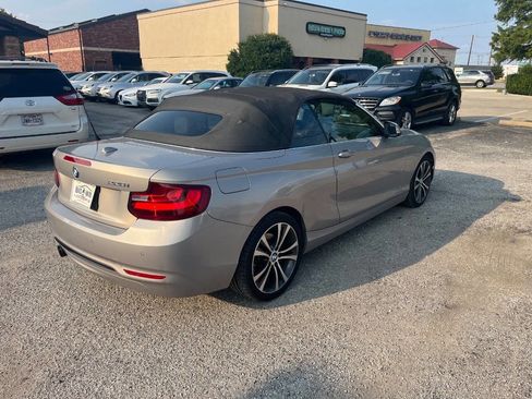 Used 2016 BMW 228i Convertible image 4