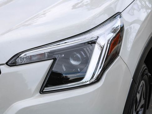 Certified 2023 Subaru Forester Premium AWD/4WD image 7