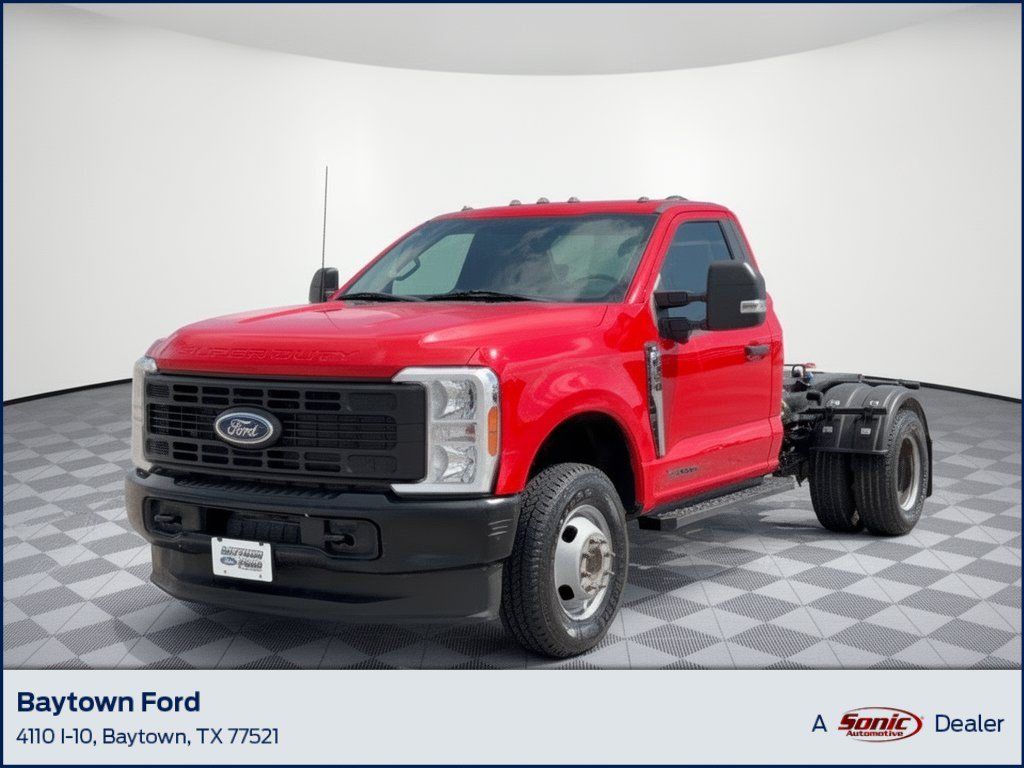 Used 2023 Ford F350 XL w/ 360-Degree Camera Package AWD/4WD image 1