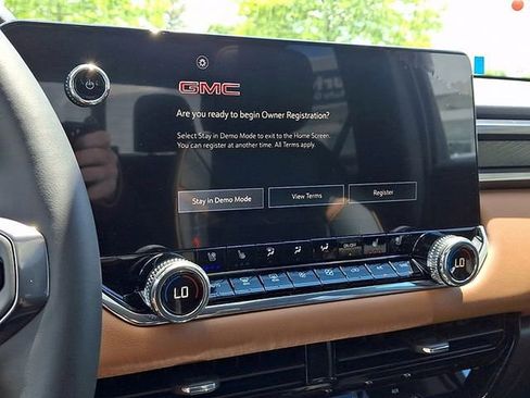 New 2026 GMC Canyon AT4 w/ Technology Plus Package AWD/4WD image 12