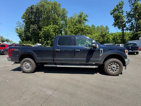 Used 2022 Ford F250 XLT w/ XLT Premium Package AWD/4WD image 3
