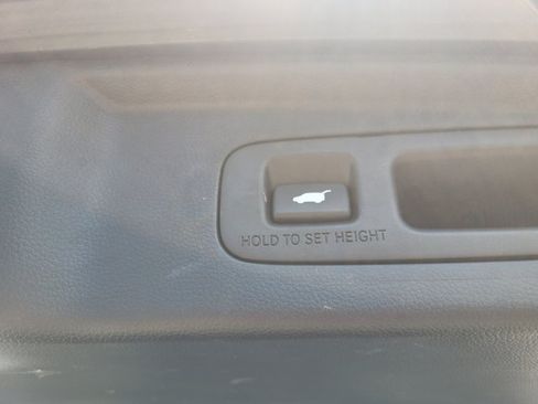 Used 2024 Honda CR-V EX-L image 16