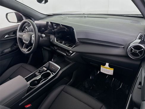 New 2026 Chevrolet Equinox LT w/ Convenience Package II AWD/4WD image 21
