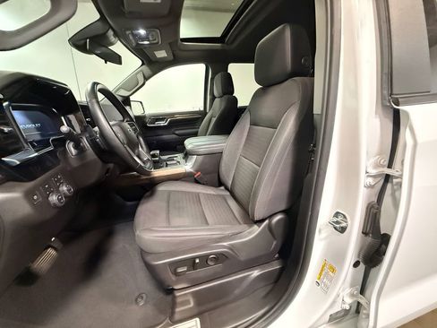 Used 2024 Chevrolet Silverado 1500 RST w/ Convenience Package II AWD/4WD image 12