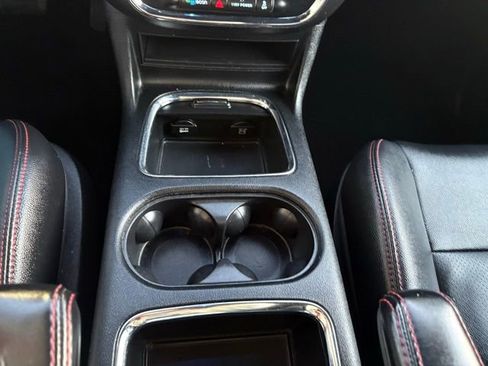 Used 2019 Dodge Grand Caravan GT image 19