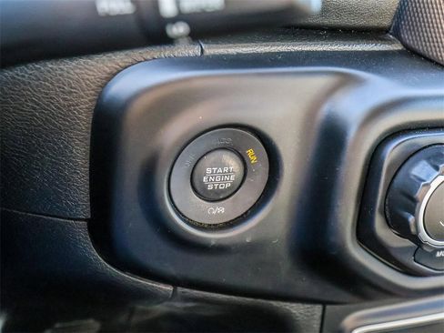 Used 2020 Jeep Gladiator Overland w/ Safety Group image 31