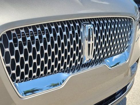 Certified 2023 Lincoln Aviator Reserve w/ Equipment Group 201A RWD image 13