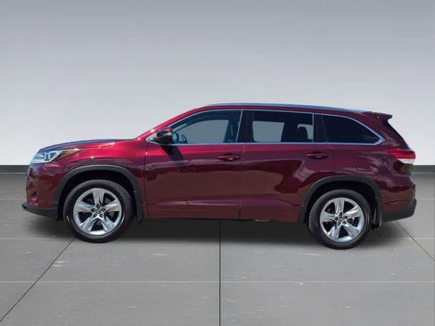 Used 2017 Toyota Highlander Limited AWD/4WD image 6