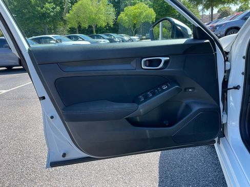 Certified 2025 Honda Civic LX image 22