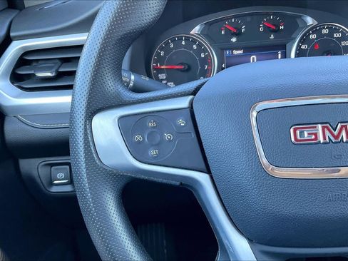 Certified 2023 GMC Acadia SLE FWD image 23