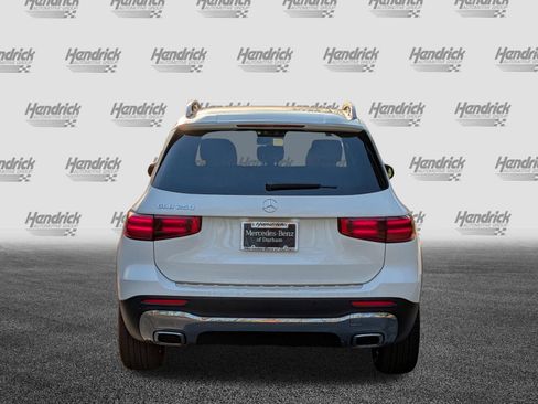 New 2026 Mercedes-Benz GLB 250 image 9