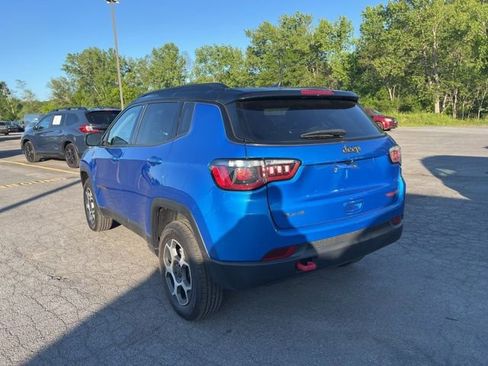 Used 2022 Jeep Compass Trailhawk w/ Trailhawk Convenience Group AWD/4WD image 4