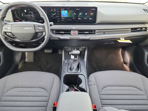 New 2025 Kia K4 EX image 18