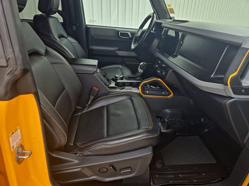 Used 2022 Ford Bronco Badlands AWD/4WD image 12