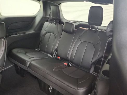 New 2027 Chrysler Pacifica LX FWD image 29