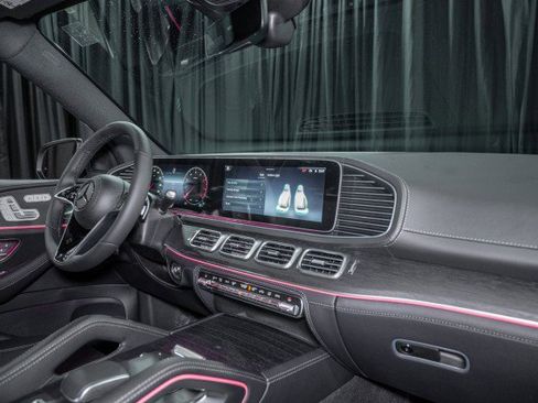 New 2026 Mercedes-Benz GLS 450 4MATIC image 15