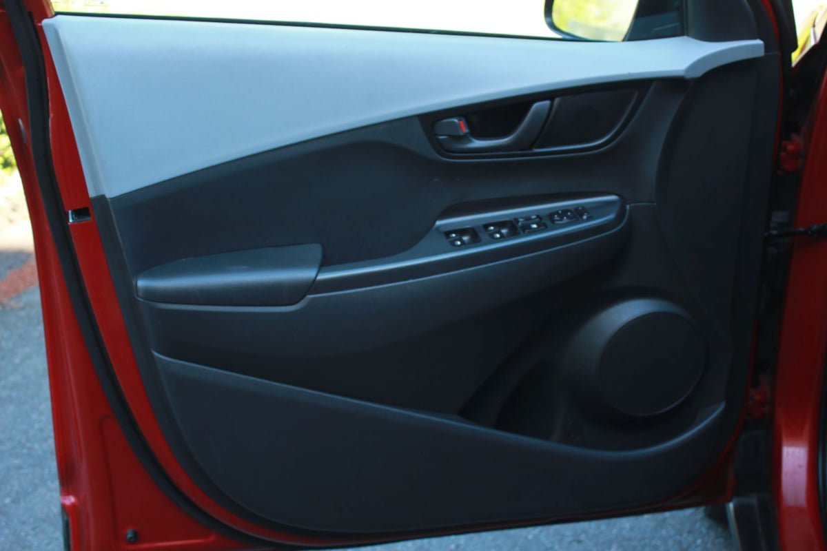 Used 2021 Hyundai Kona SE AWD/4WD image 9