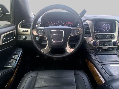 Used 2015 GMC Yukon XL Denali w/ Premium Package RWD image 6