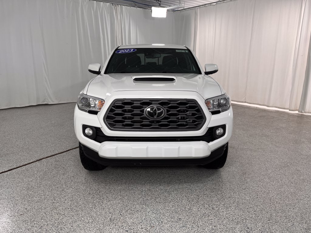 Used 2023 Toyota Tacoma TRD Sport w/ Advanced Technology Package AWD/4WD image 14