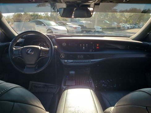 Used 2018 Lexus LS 500 image 21