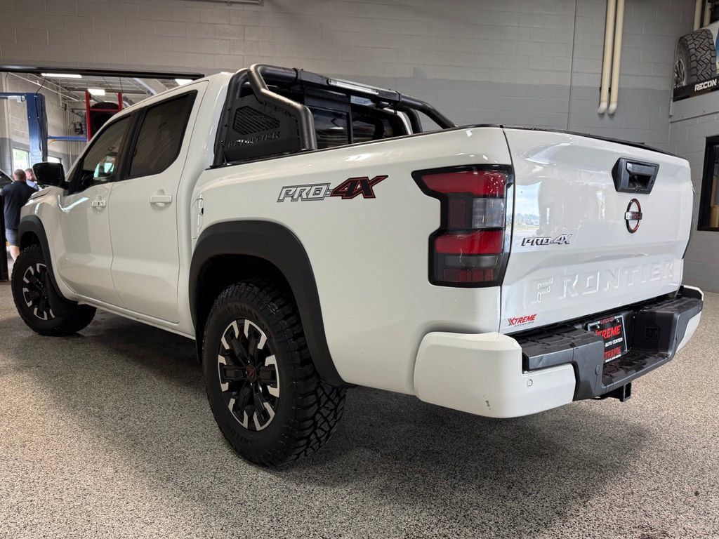 Used 2022 Nissan Frontier PRO-4X AWD/4WD image 4