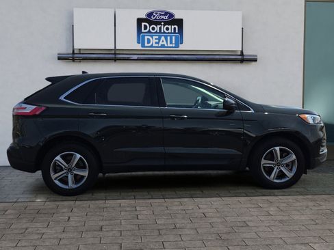 Used 2023 Ford Edge SEL w/ Convenience Package AWD/4WD image 2