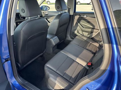 Used 2024 Volkswagen Jetta SE FWD image 14