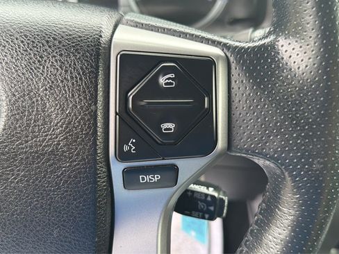 Used 2016 Toyota 4Runner SR5 RWD image 33
