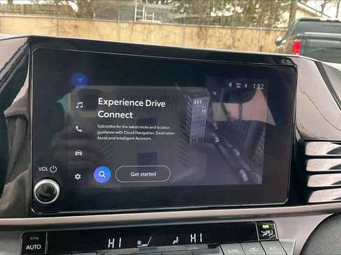 Used 2025 Toyota Camry LE w/ Convenience Package image 31