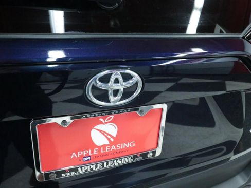 Used 2023 Toyota RAV4 XLE image 11