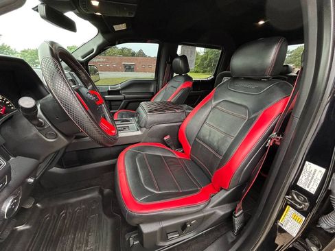Used 2018 Ford F150 Lariat w/ Equipment Group 502A Luxury AWD/4WD image 9