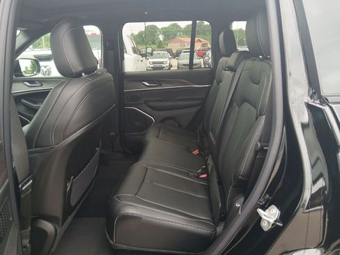 New 2026 Jeep Grand Cherokee Limited image 34