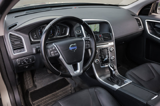 Used 2015 Volvo XC60 T5 AWD/4WD image 52
