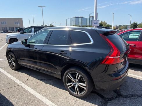 Used 2018 Volvo XC60 T6 Momentum w/ Convenience Package AWD/4WD image 2