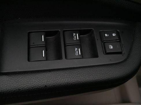 Used 2018 Honda Pilot EX-L image 19