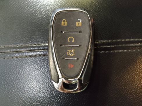 Used 2020 Chevrolet Malibu LT FWD image 32