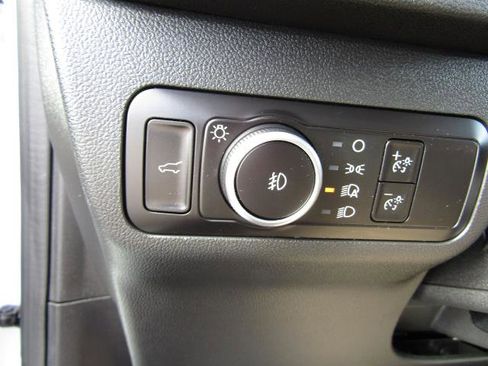 Used 2022 Ford Escape SEL image 19