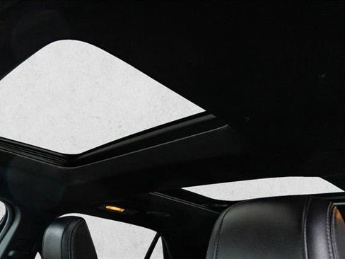 Used 2018 Ford Explorer Limited image 21