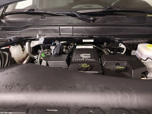 Used 2024 RAM 2500 Big Horn w/ Sport Appearance Package image 19