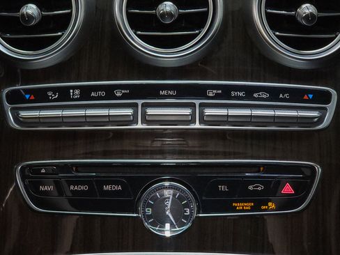 Used 2015 Mercedes-Benz C 300 4MATIC Sedan image 35