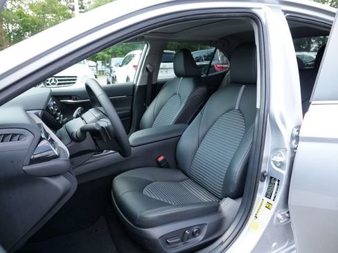 Used 2024 Toyota Camry SE w/ Convenience Package FWD image 16