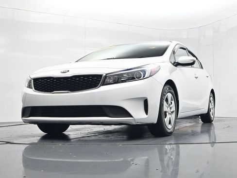 Used 2018 Kia Forte LX w/ LX Popular Package FWD image 36