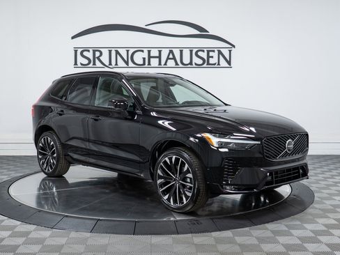 New 2026 Volvo XC60 B5 Ultra w/ Protection Package Premier image 3