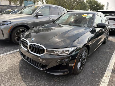 Certified 2025 BMW 330i Sedan RWD image 4