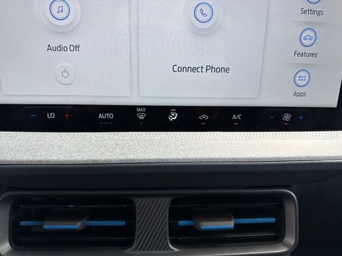 Used 2025 Ford Maverick XLT w/ Equipment Group 302A AWD/4WD image 20
