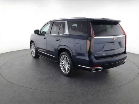 Used 2021 Cadillac Escalade ESV Premium Luxury image 3